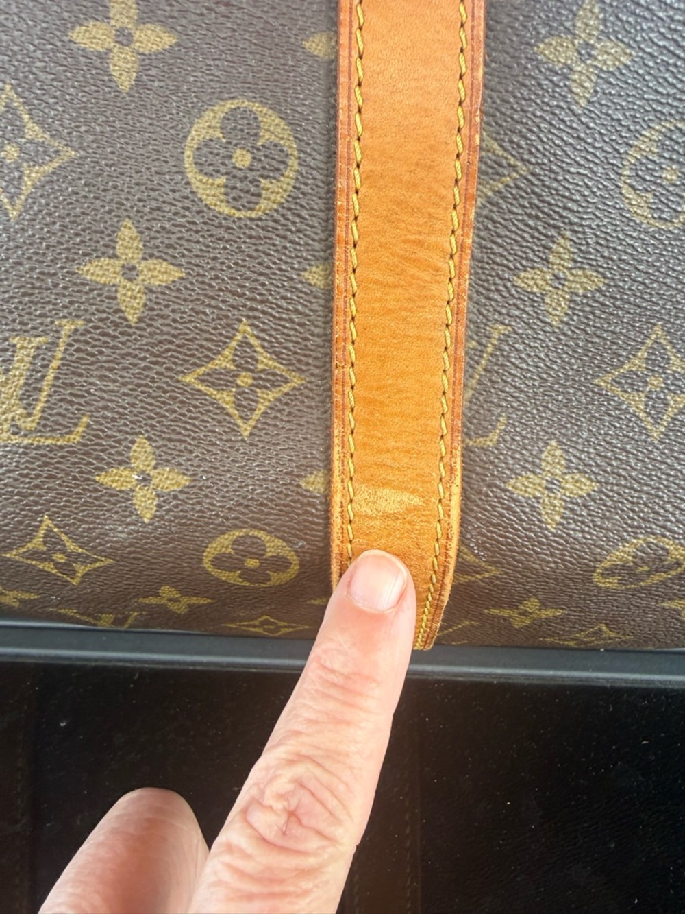 Louis Vuitton Monogram Canvas Travel Duffel with Tan Leather Trim - Picture 4 of 9